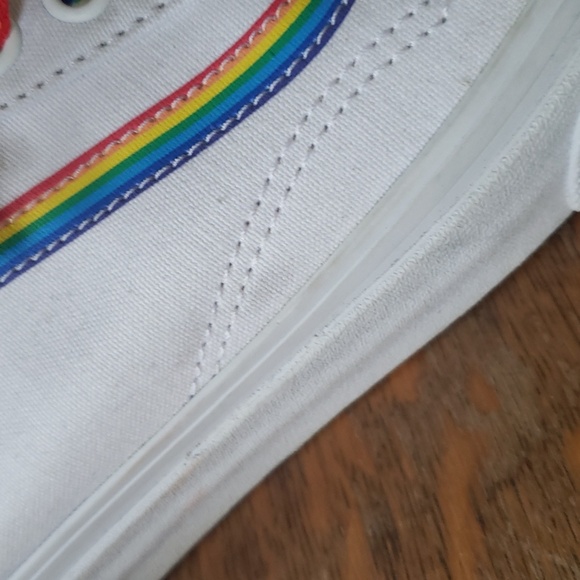 Vans canvas with rainbow stripe - Picture 11 of 12